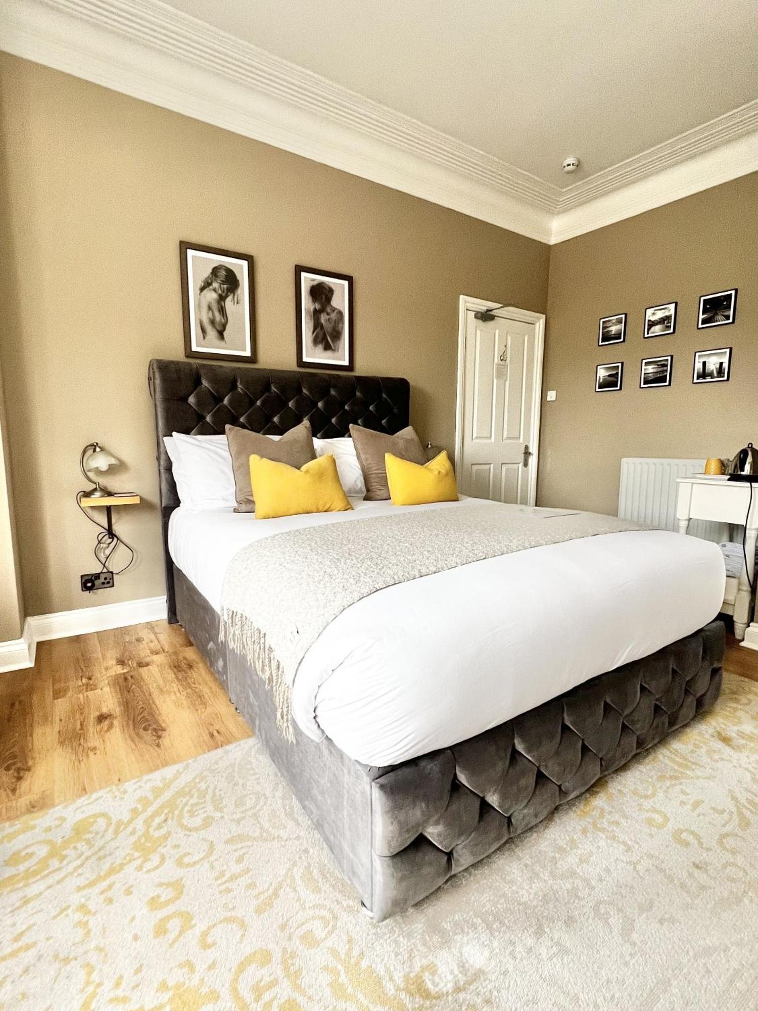 Devon House Guest house 4*