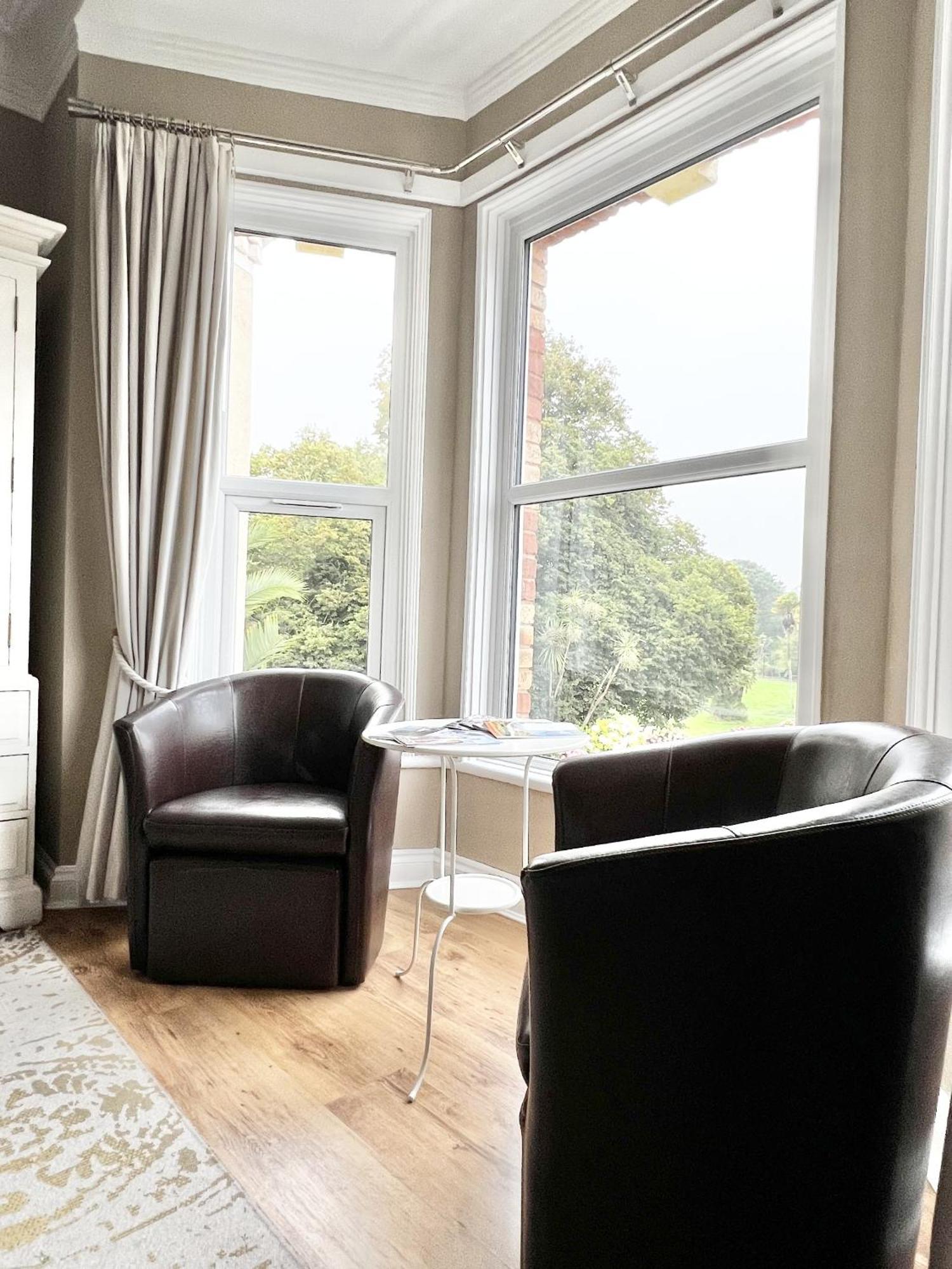 Devon House Gasthof 4*