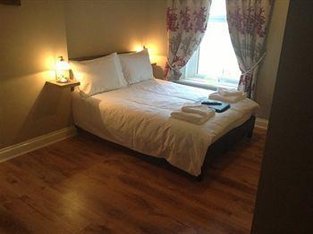 Devon House 4*
